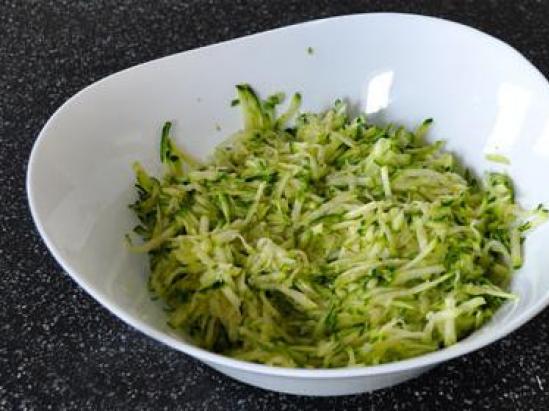 Ricette semplici per deliziose frittelle di zucchine