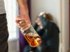 Riassunto: Reati in stato di ebbrezza In relazione a ciò è in aumento la criminalità legata all'alcol